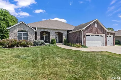 2320 Lillian Dr, Springfield, IL 62704 photo 3
