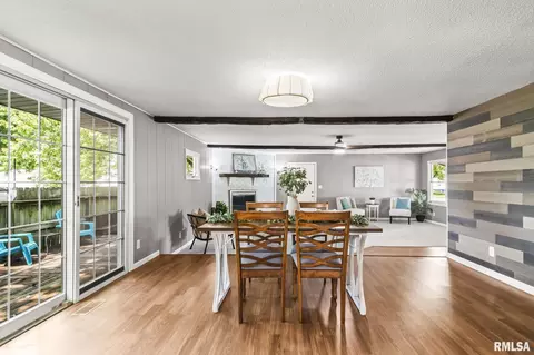 Dining - 415 E Spruce St, Chatham, IL 62629 photo 1 of 4