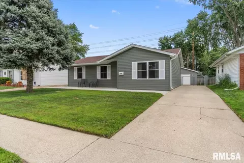 1844 Camden St, Springfield, IL 62702