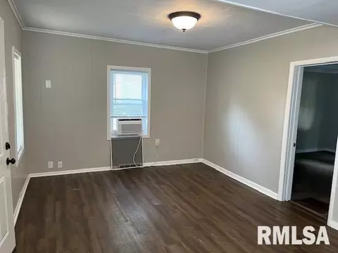 609 N Columbia Ave, Springfield, IL 62702 photo 3
