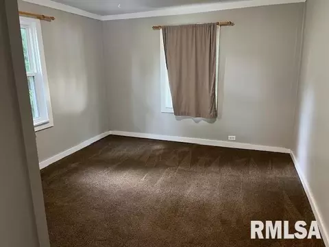 609 N Columbia Ave, Springfield, IL 62702 photo 5