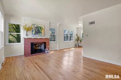 212 Black Ave, Springfield, IL 62702 photo 7