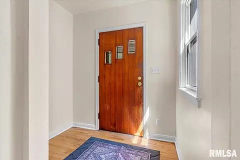 212 Black Ave, Springfield, IL 62702 photo 6
