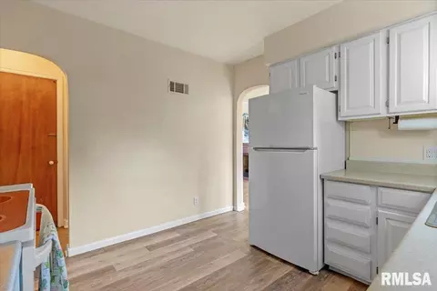 212 Black Ave, Springfield, IL 62702 photo 16