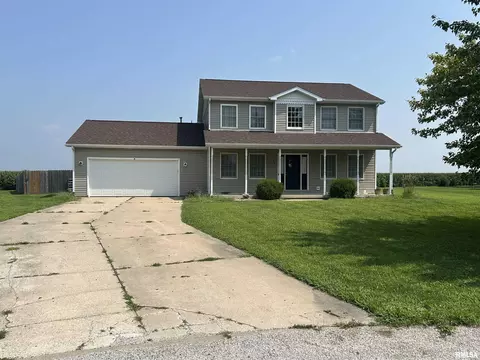 806 Bitterroot Ct, Athens, IL 62613