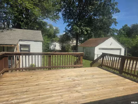 Exterior - 3324 S 2nd St, Springfield, IL 62703 photo 3 of 3