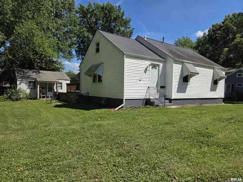 3324 S 2nd St, Springfield, IL 62703