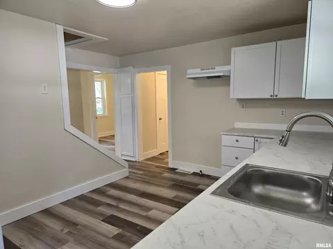 Entry Way - 3324 S 2nd St, Springfield, IL 62703 photo 1 of 5