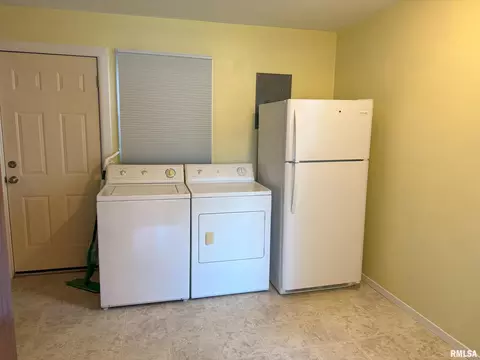 Other - 17 Lilac Ln, Springfield, IL 62702 photo 3 of 3