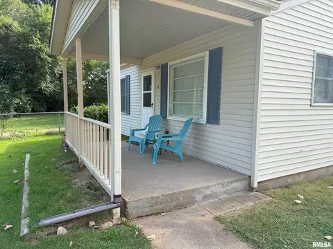 Exterior - 17 Lilac Ln, Springfield, IL 62702 photo 1 of 3