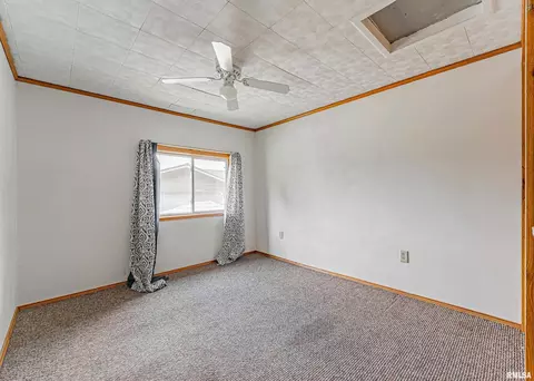 Bedroom - 12450 Sunset Dr, Manito, IL 61546 photo 1 of 2