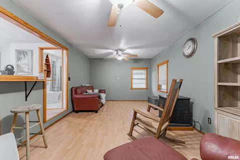 Living - 12450 Sunset Dr, Manito, IL 61546 photo 1 of 2