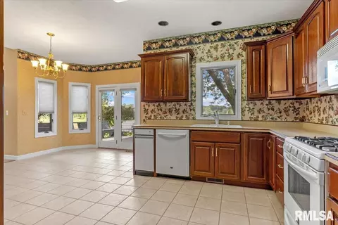 7216 Wentworth Dr, Springfield, IL 62711 photo 16