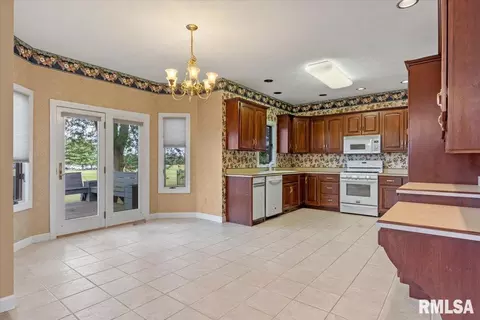 7216 Wentworth Dr, Springfield, IL 62711 photo 14