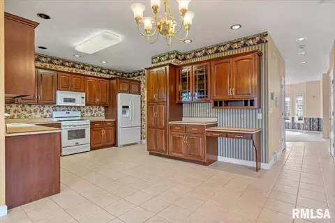 7216 Wentworth Dr, Springfield, IL 62711 photo 15