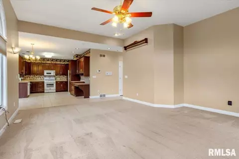 7216 Wentworth Dr, Springfield, IL 62711 photo 13