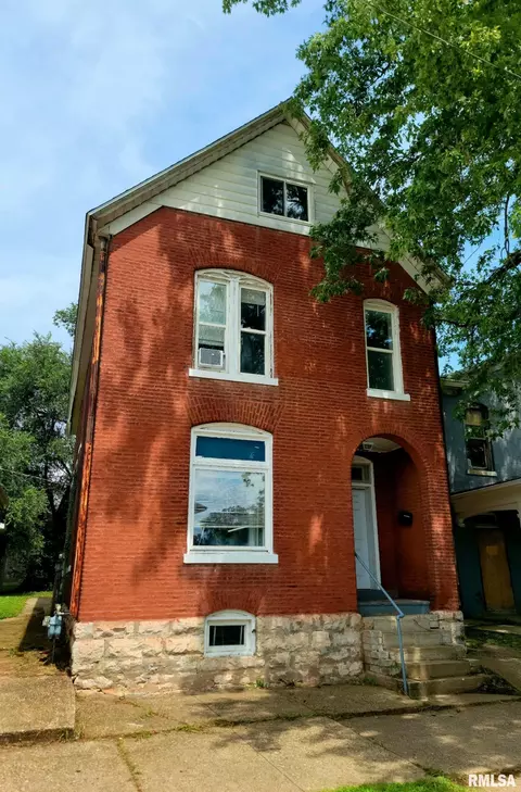 1005 Jersey St, Quincy, IL 62301