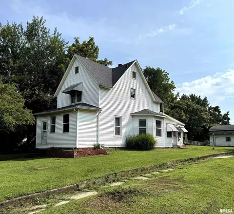 827 S 10th St, Havana, IL 62644