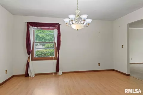 3220 Haviland Dr, Springfield, IL 62704 photo 12