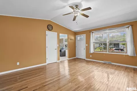 2905 Dunwich Ave, Springfield, IL 62702 photo 5