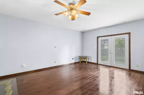 212 Golf Rd, Springfield, IL 62704 photo 10