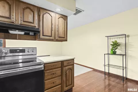 212 Golf Rd, Springfield, IL 62704 photo 15