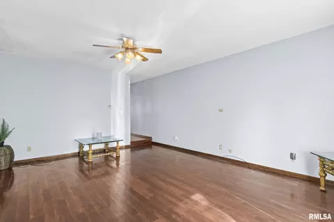 212 Golf Rd, Springfield, IL 62704 photo 9