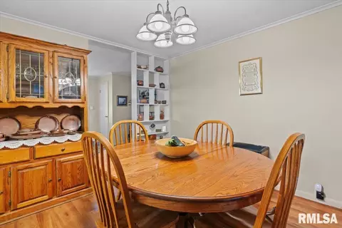 1027 Hoechester Rd, Springfield, IL 62712 photo 9