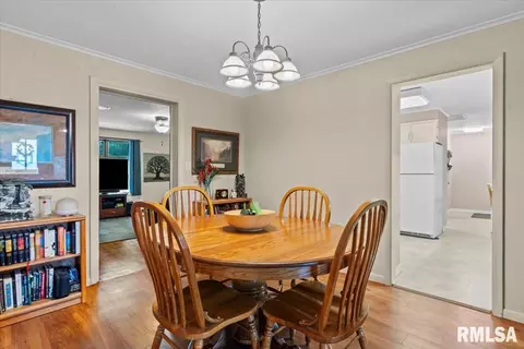 1027 Hoechester Rd, Springfield, IL 62712 photo 8
