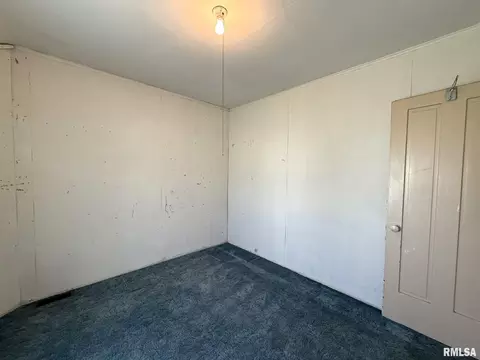 Bedroom - 124 S Joy St, Oneida, IL 61467 photo 13 of 13