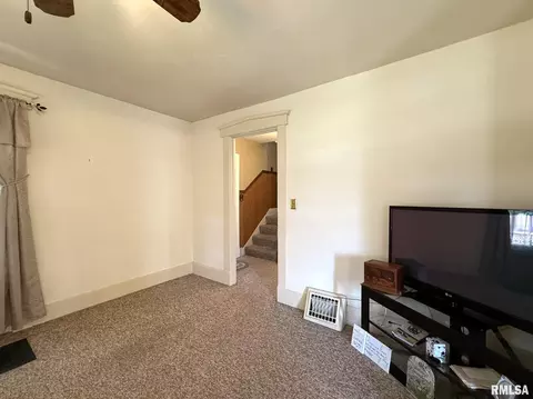 Living - 124 S Joy St, Oneida, IL 61467 photo 1 of 5