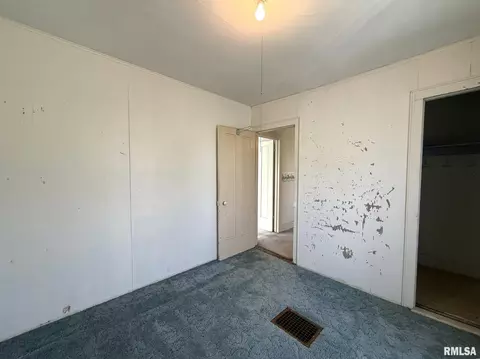 Bedroom - 124 S Joy St, Oneida, IL 61467 photo 12 of 13