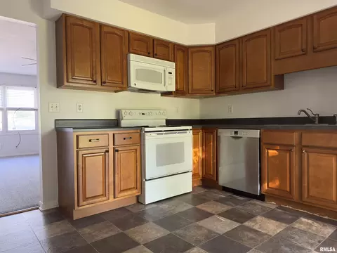 4149 Pickfair Rd, Springfield, IL 62703 photo 4