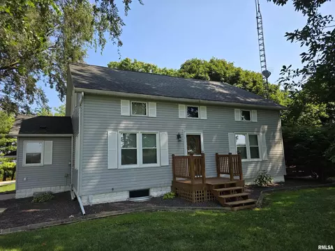 2403 Virden Ave, Virden, IL 62690