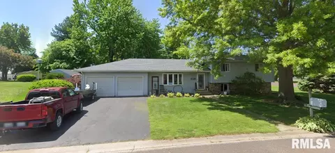 203 Dale Dr, Havana, IL 62644