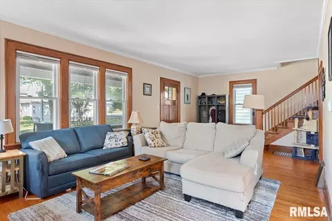 910 S Macarthur Blvd, Springfield, IL 62704 photo 8