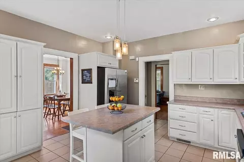 910 S Macarthur Blvd, Springfield, IL 62704 photo 13