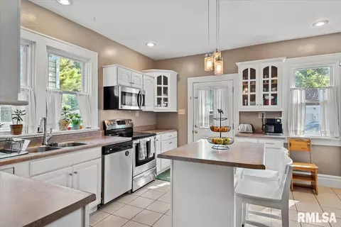 910 S Macarthur Blvd, Springfield, IL 62704 photo 10
