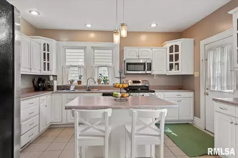 910 S Macarthur Blvd, Springfield, IL 62704 photo 11