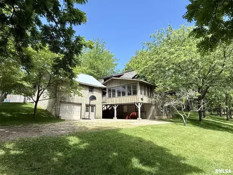 17531 Old Fairgrounds Rd, Petersburg, IL 62675