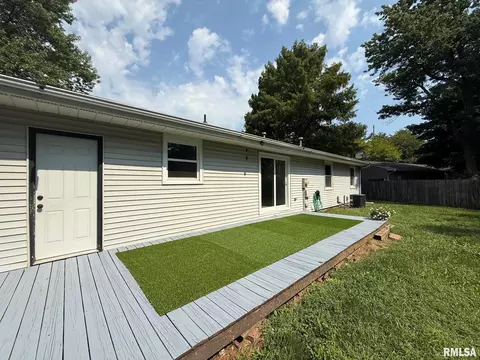 806 N Springfield Rd, Athens, IL 62613 photo 25