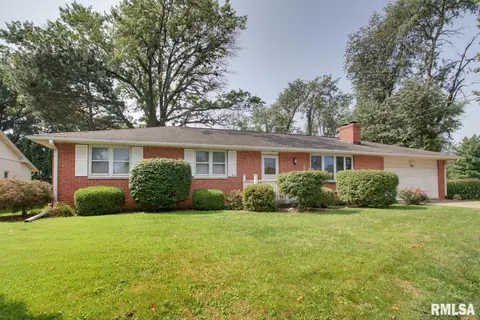 950 Gerard St, Quincy, IL 62305