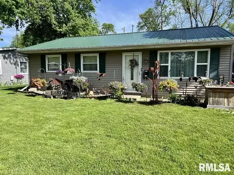 1223 Arcadia Dr, Galesburg, IL 61401