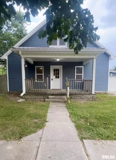 201 W Lafayette St, Clayton, IL 62324