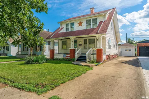 1025 Broadway St, Lincoln, IL 62656