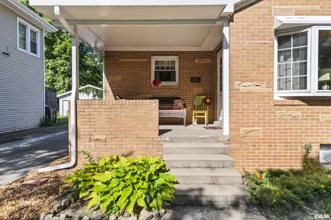 1821 S Pasfield St, Springfield, IL 62704 photo 3