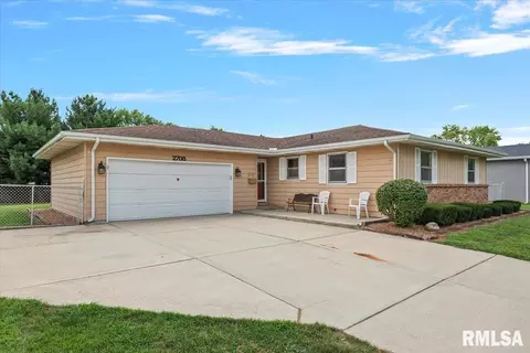 Other - 2708 Delaware Dr, Springfield, IL 62702 photo 2 of 9
