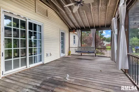 Exterior - 314 S Enterprise St, Greenview, IL 62642 photo 1 of 7