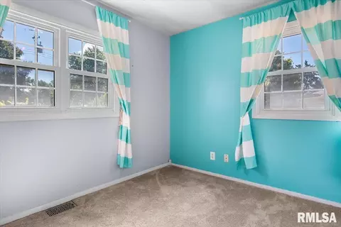 Bedroom - 314 S Enterprise St, Greenview, IL 62642 photo 6 of 7