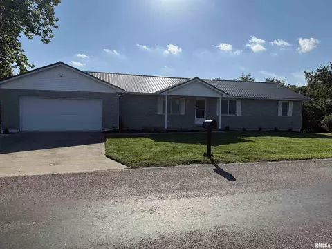 1334 Rim Rd, Quincy, IL 62305